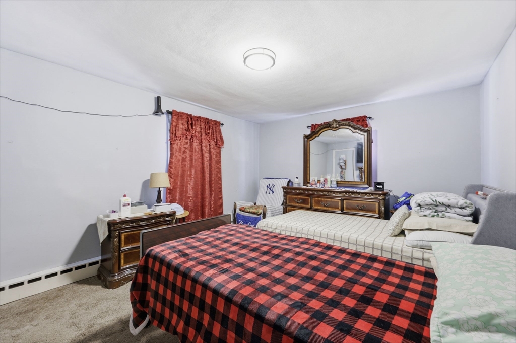 19 Carnavon Circle Springfield, MA 01109 - Photo 17 of 38