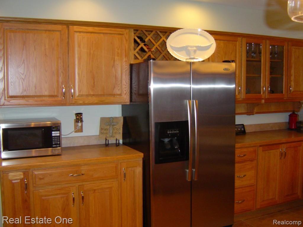 5652 Thorny Ash Road Rochester, MI 48306 - Photo 15 of 35 Thorny Ash 019.jpg