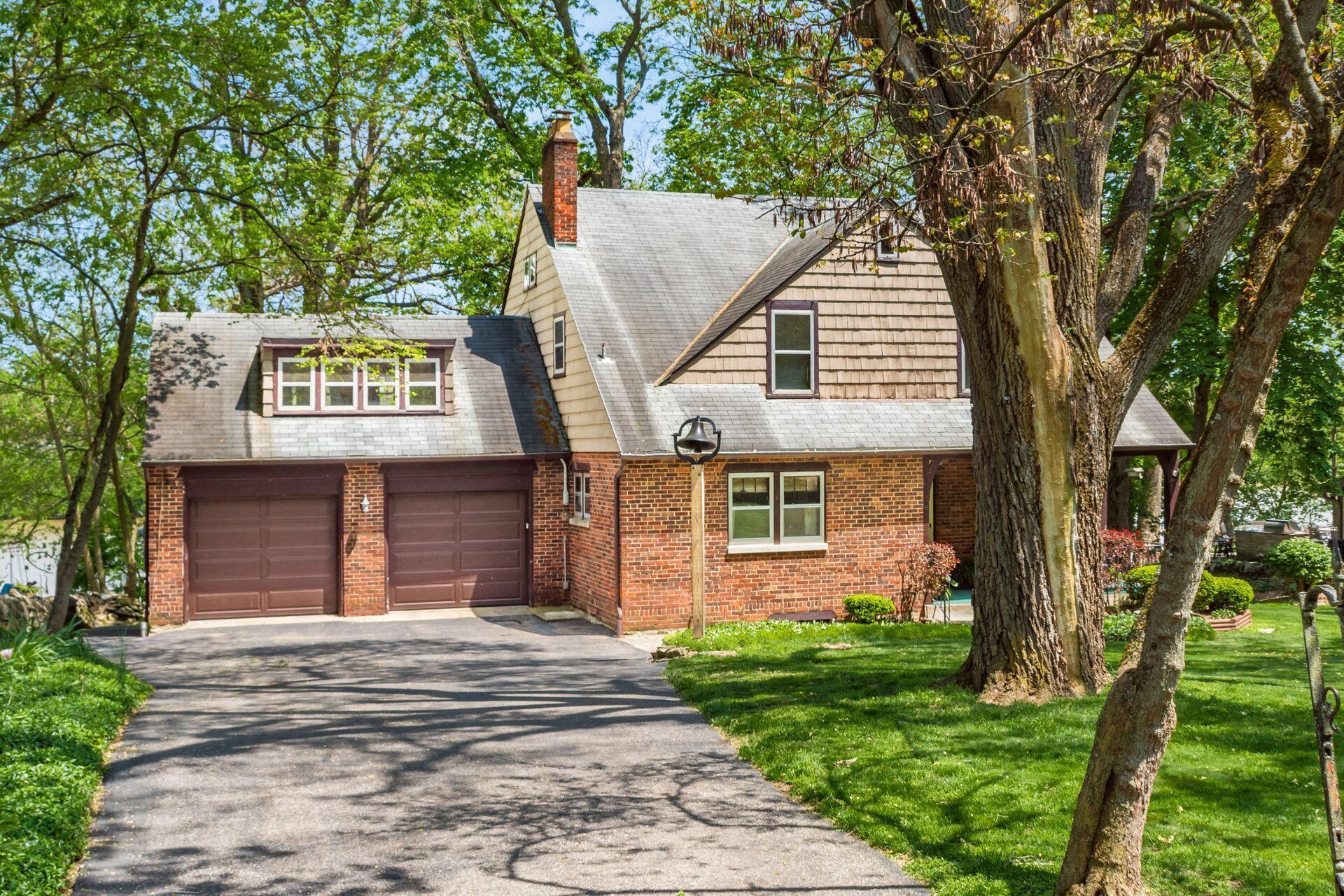 4802 Bellann Road Columbus, OH 43221 - Photo 5 of 60 001_7_Z 4802 Bellann Rd 099-2
