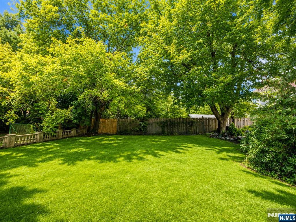 10 Alden Road Montclair, NJ 07042 - Photo 3 of 23 Gallery Image 3