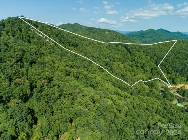 a view of a tennis court