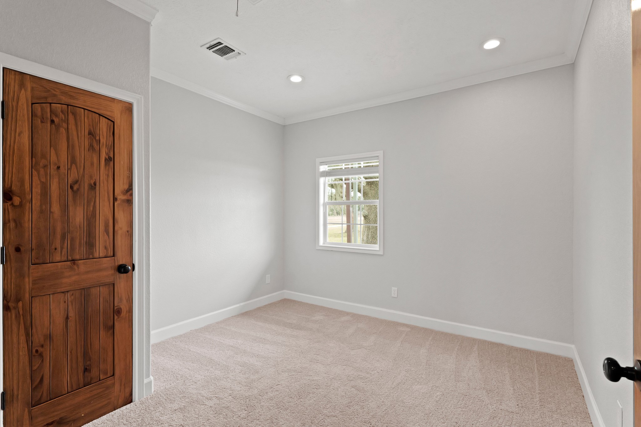 35408 Farm To Market Road 1488 Hempstead, TX 77445 - Photo 29 of 50 an empty room with windows