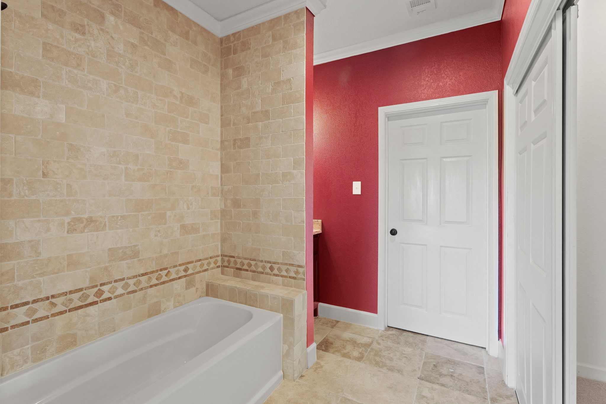 35408 Farm To Market Road 1488 Hempstead, TX 77445 - Photo 32 of 50 a bathroom with a bathtub and shower