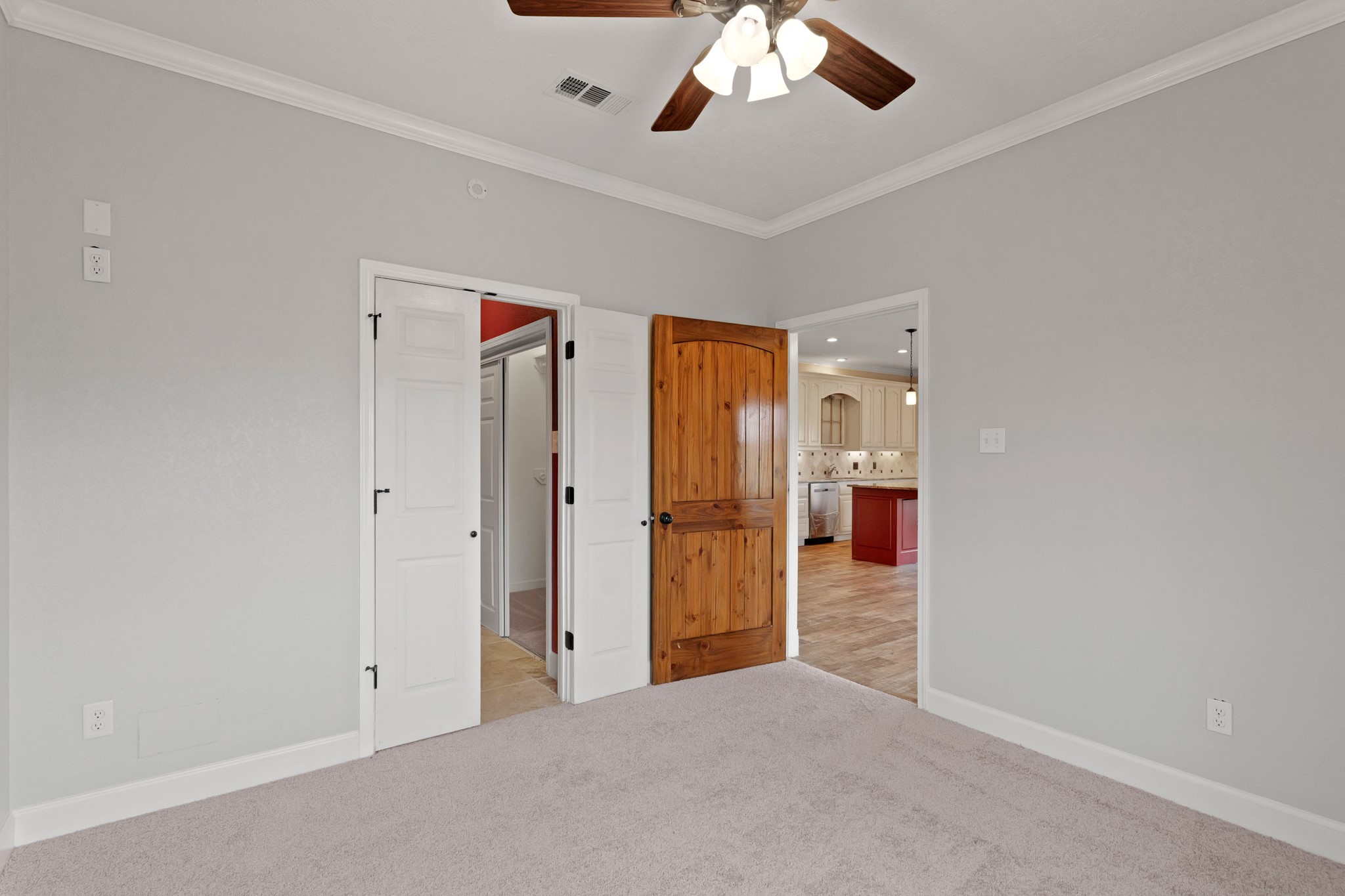 35408 Farm To Market Road 1488 Hempstead, TX 77445 - Photo 35 of 50 a view of empty room with a ceiling fan