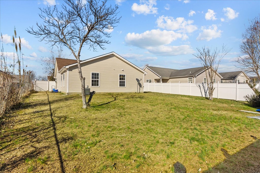 210 Periwinkle Way Dalton, GA 30721 - Photo 39 of 40 Gallery Image 39