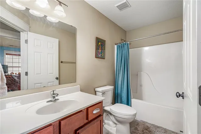 $399,000 | 3013 Gentry Park, Kansas City, MO 64116