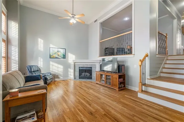 $399,000 | 3013 Gentry Park, Kansas City, MO 64116