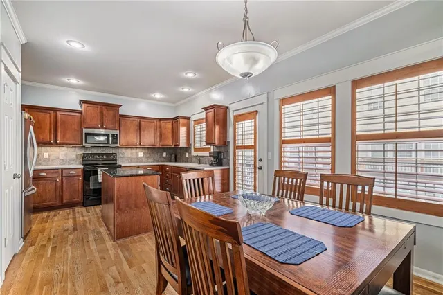 $399,000 | 3013 Gentry Park, Kansas City, MO 64116