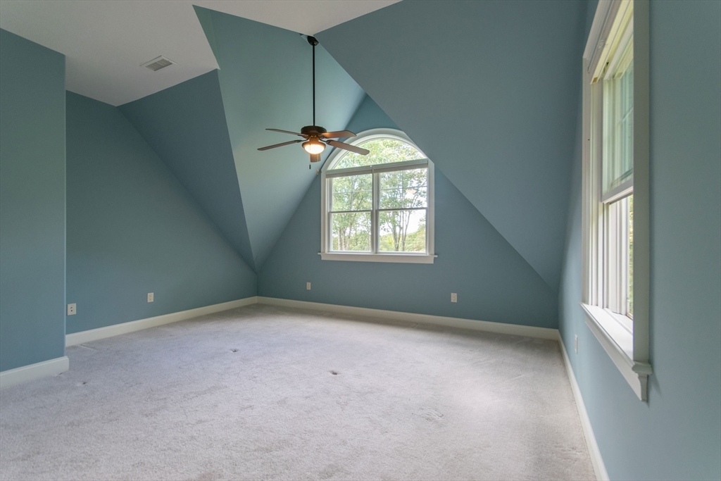 7 Western View Road Holyoke, MA 01040 - Photo 34 of 42