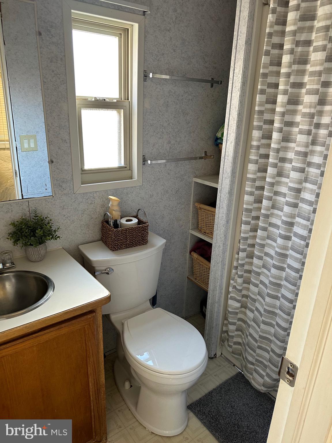 515 Corsons Tavern Road, Unit D44 Ocean View, NJ 08230 - Photo 10 of 26 bathroom one