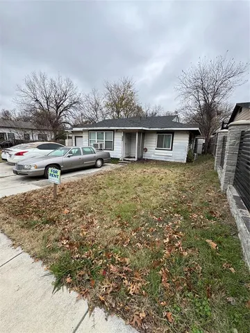 $1,600 | 2717 Avenue I, Fort Worth, TX 76105