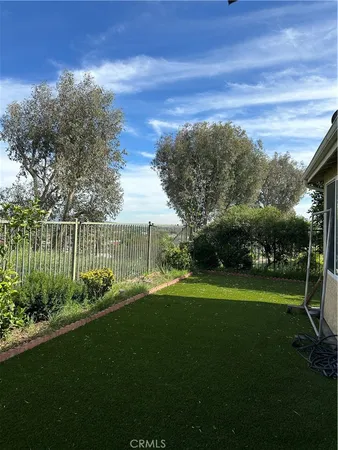 $899,900 | 11918 Edgecliff Avenue, Sylmar, CA 91342