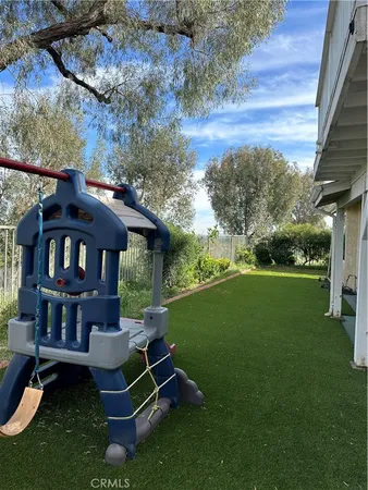 $899,900 | 11918 Edgecliff Avenue, Sylmar, CA 91342