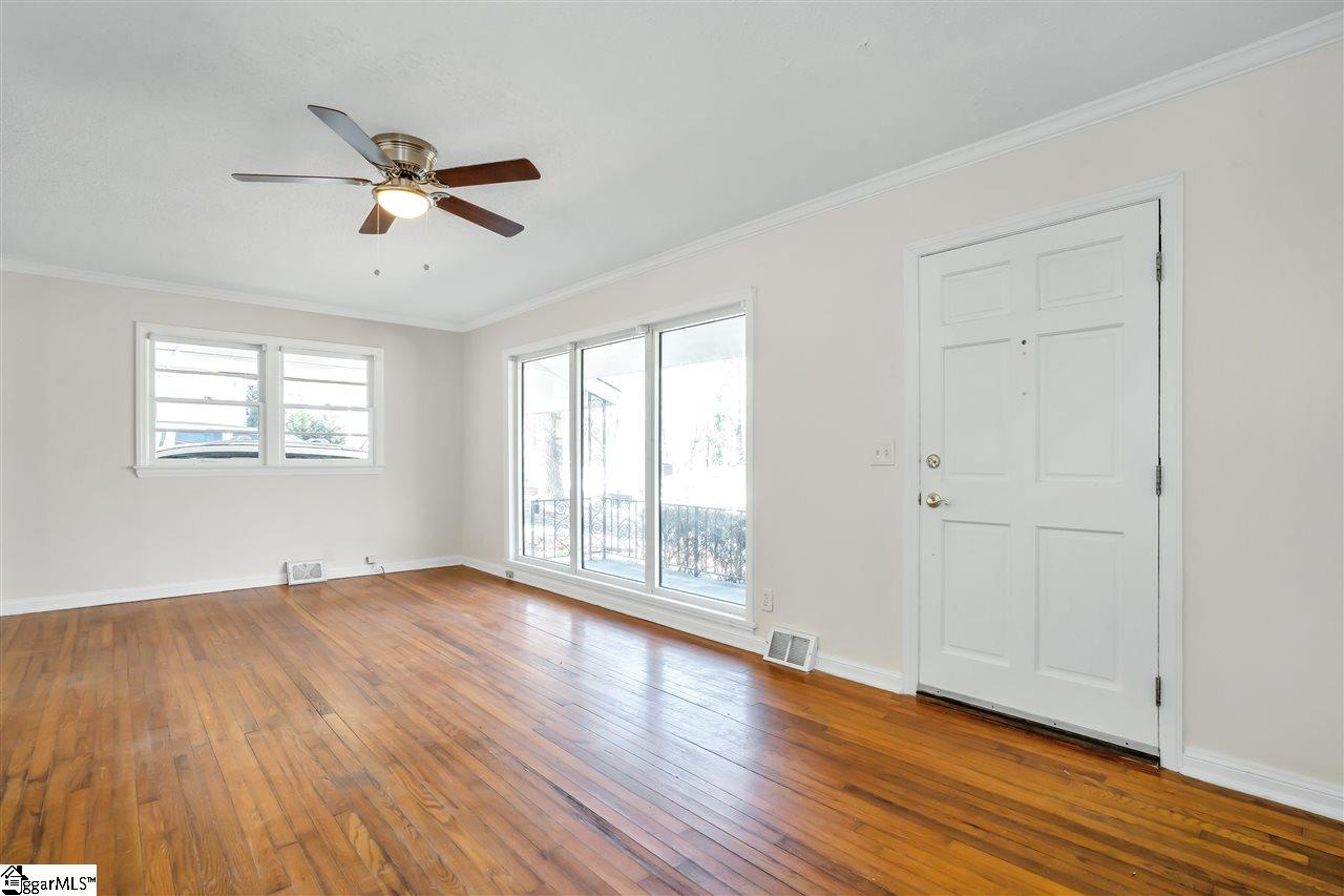 31 Nottingham Road Greenville, SC 29607 - Photo 4 of 23