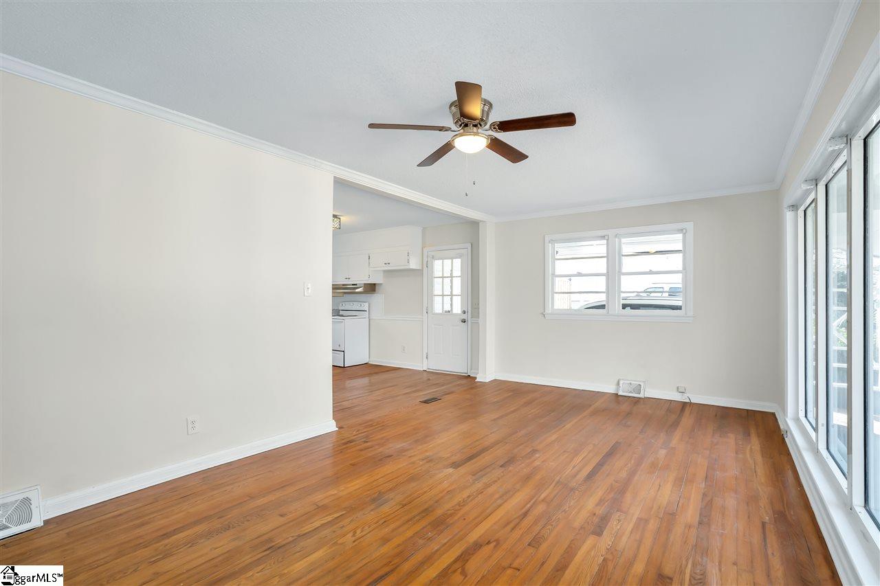 31 Nottingham Road Greenville, SC 29607 - Photo 5 of 23