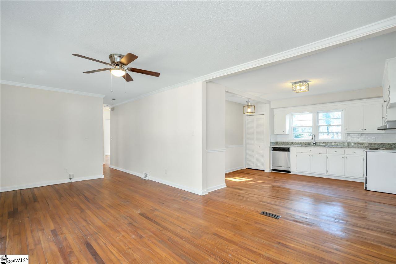 31 Nottingham Road Greenville, SC 29607 - Photo 6 of 23
