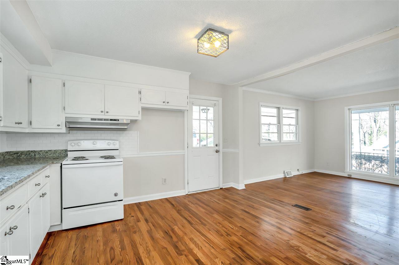31 Nottingham Road Greenville, SC 29607 - Photo 9 of 23