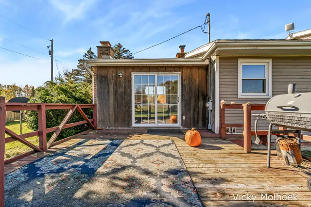 $257,500 | 11506 11 Mile Road, Ceresco, MI 49033