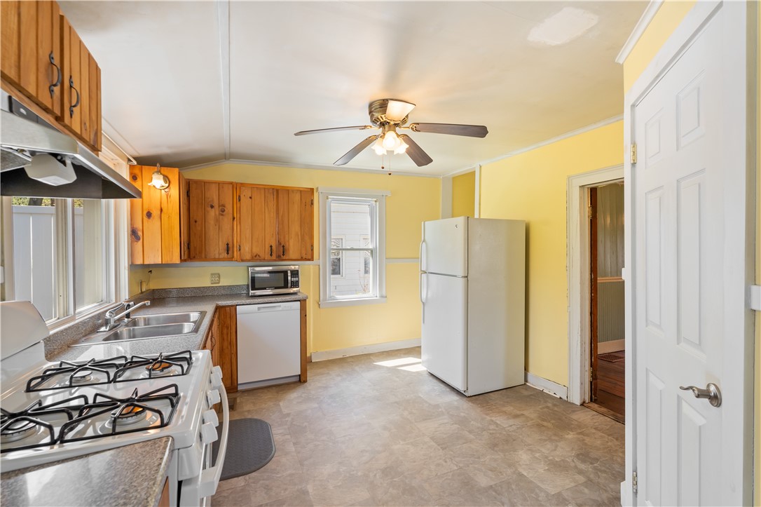 58 Rochester Street Avon, NY 14414 - Photo 11 of 36