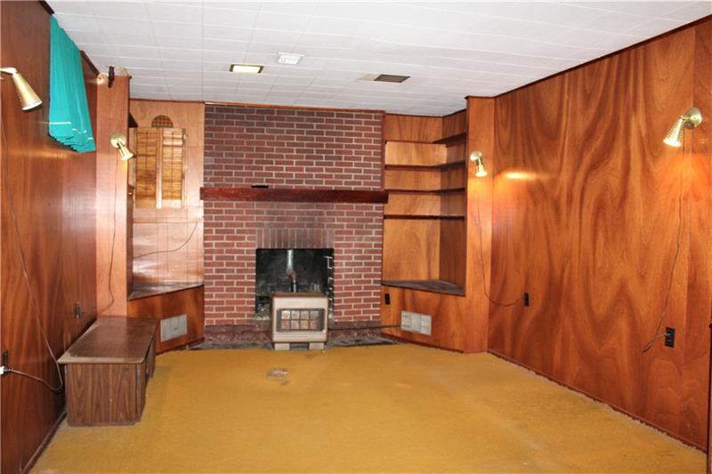 229 East Elmhurst Road Pittsburgh, PA 15220 - Photo 12 of 25 Gallery Image 12
