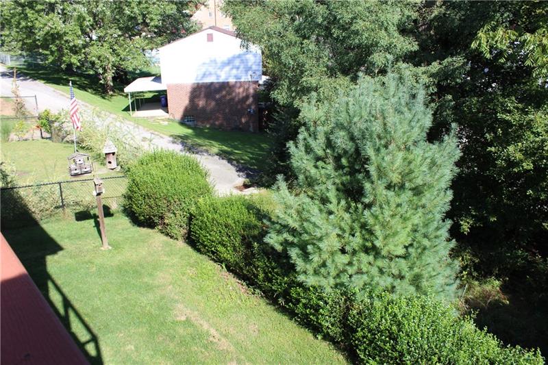 229 East Elmhurst Road Pittsburgh, PA 15220 - Photo 23 of 25 Gallery Image 23
