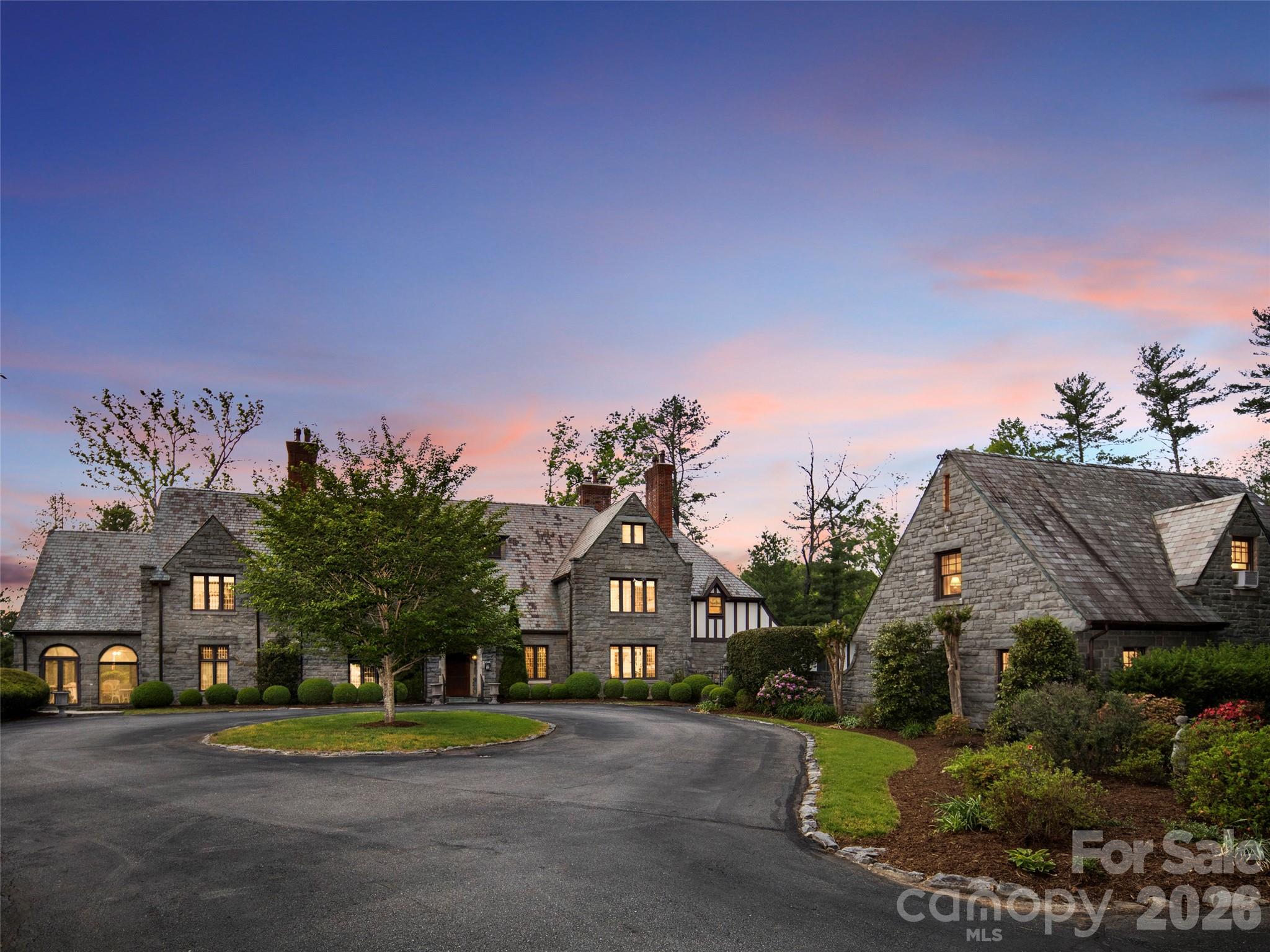 436 Vanderbilt Road Biltmore Forest, NC 28803 - Photo 3 of 48