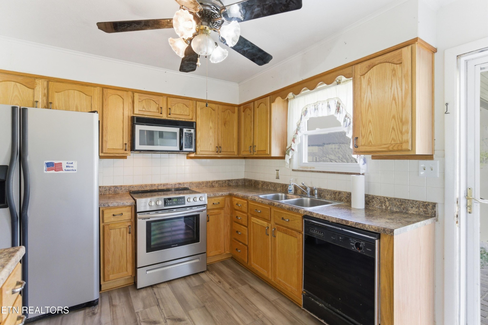 7336 Palmleaf Road Knoxville, TN 37918 - Photo 12 of 39 Gallery Image 12
