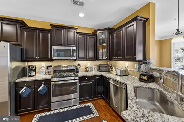 $579,900 | 42553 Sunset Ridge Square, Ashburn, VA 20148