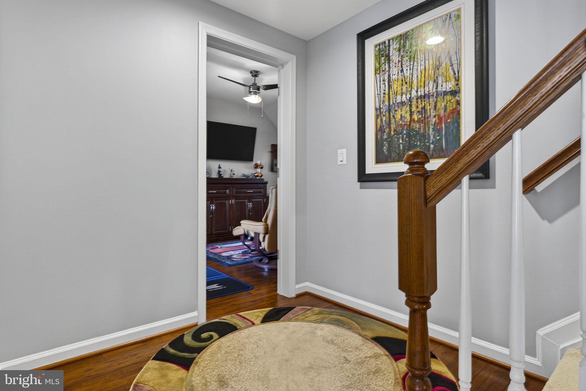 42553 Sunset Ridge Square Ashburn, VA 20148 - Photo 33 of 51 Stairs