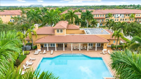 $2,800 | 1048 Southwest 147th Avenue, Unit 10107, Pembroke Pines, FL 33027