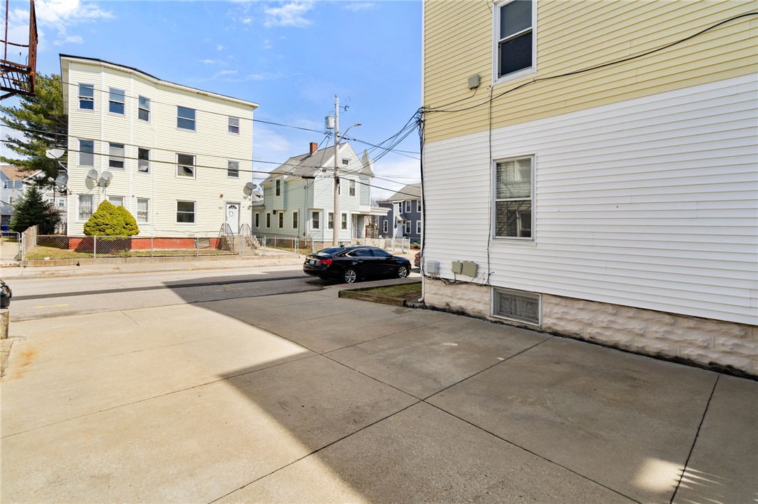 79 West Cole Street Pawtucket, RI 02860 - Photo 20 of 21