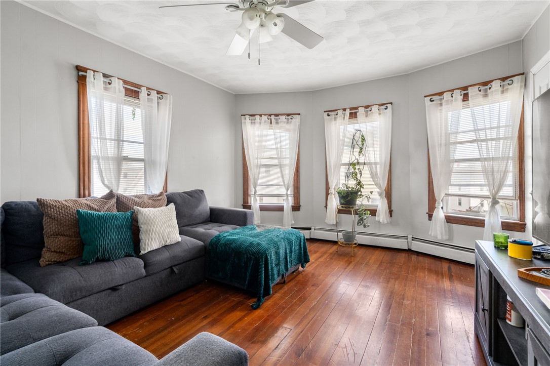 79 West Cole Street Pawtucket, RI 02860 - Photo 2 of 21