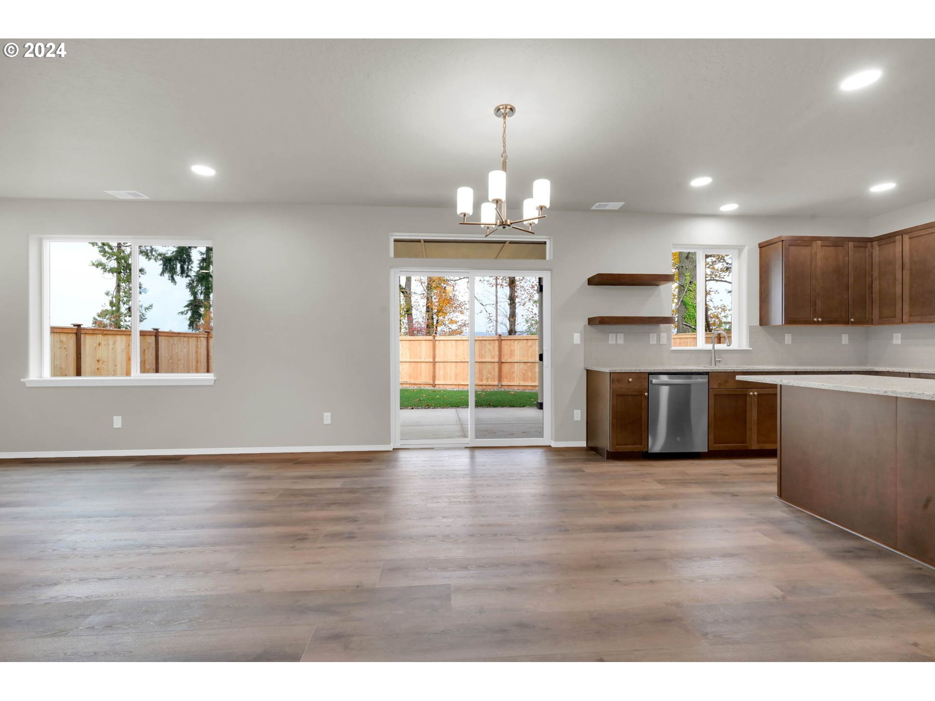 4994 Cedar View Drive Springfield, OR 97478 - Photo 13 of 21 Gallery Image 13