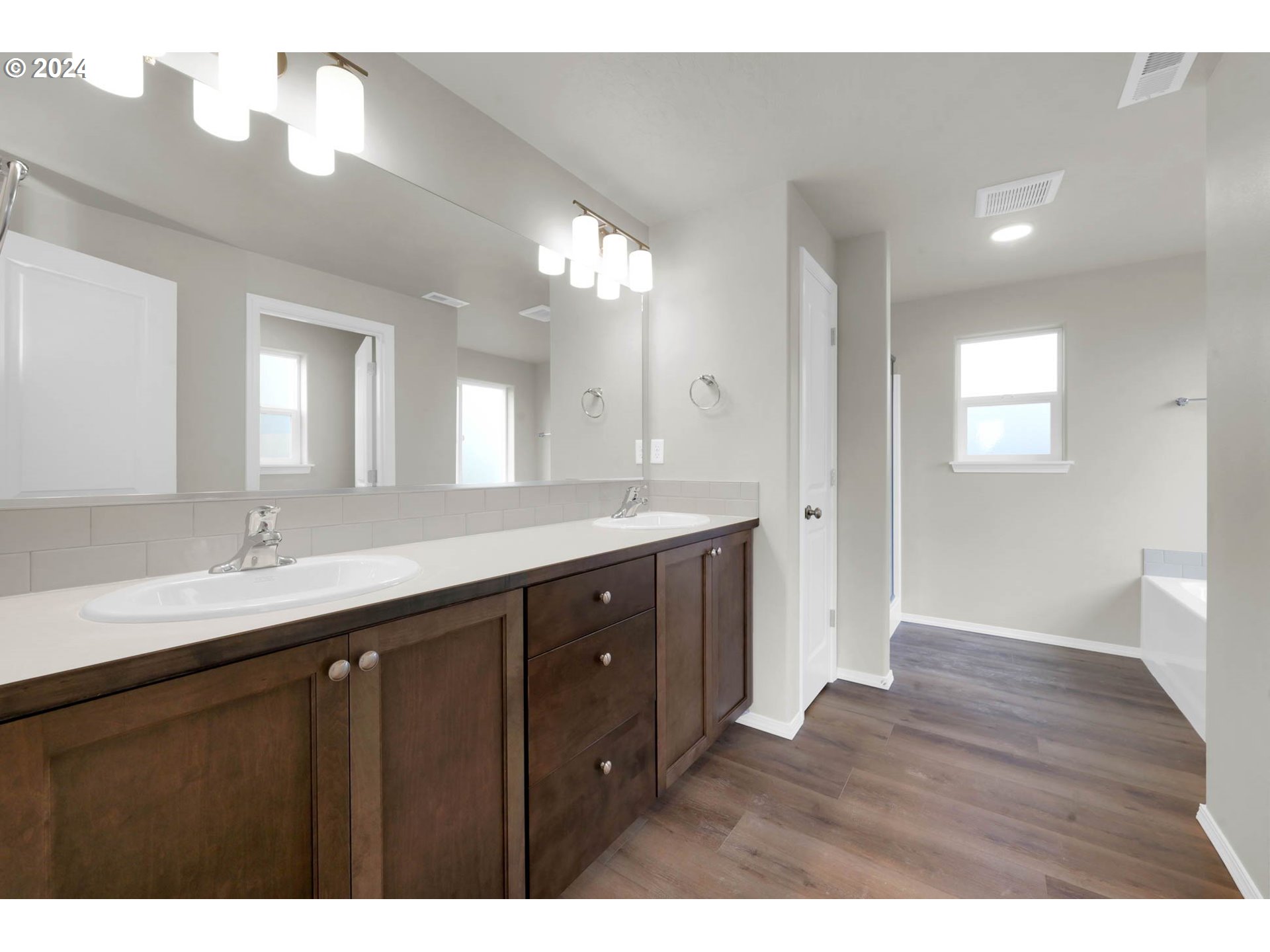 4994 Cedar View Drive Springfield, OR 97478 - Photo 16 of 21 Gallery Image 16