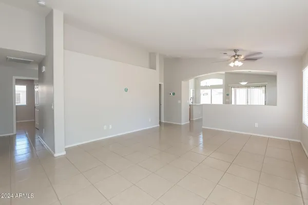 $2,125 | 2230 South 63rd Drive, Phoenix, AZ 85043