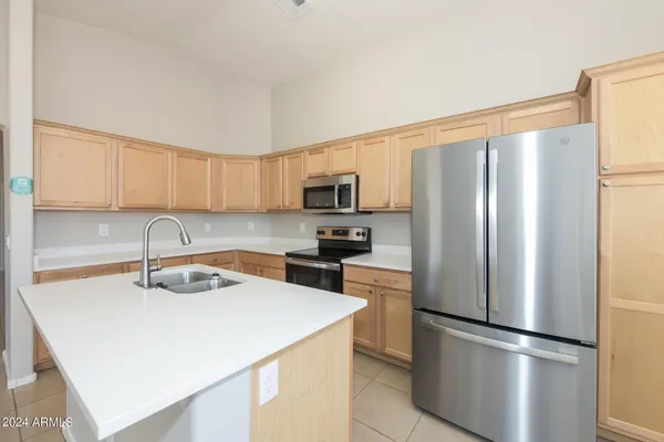 $2,125 | 2230 South 63rd Drive, Phoenix, AZ 85043