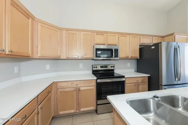 $2,155 | 2230 South 63rd Drive, Phoenix, AZ 85043