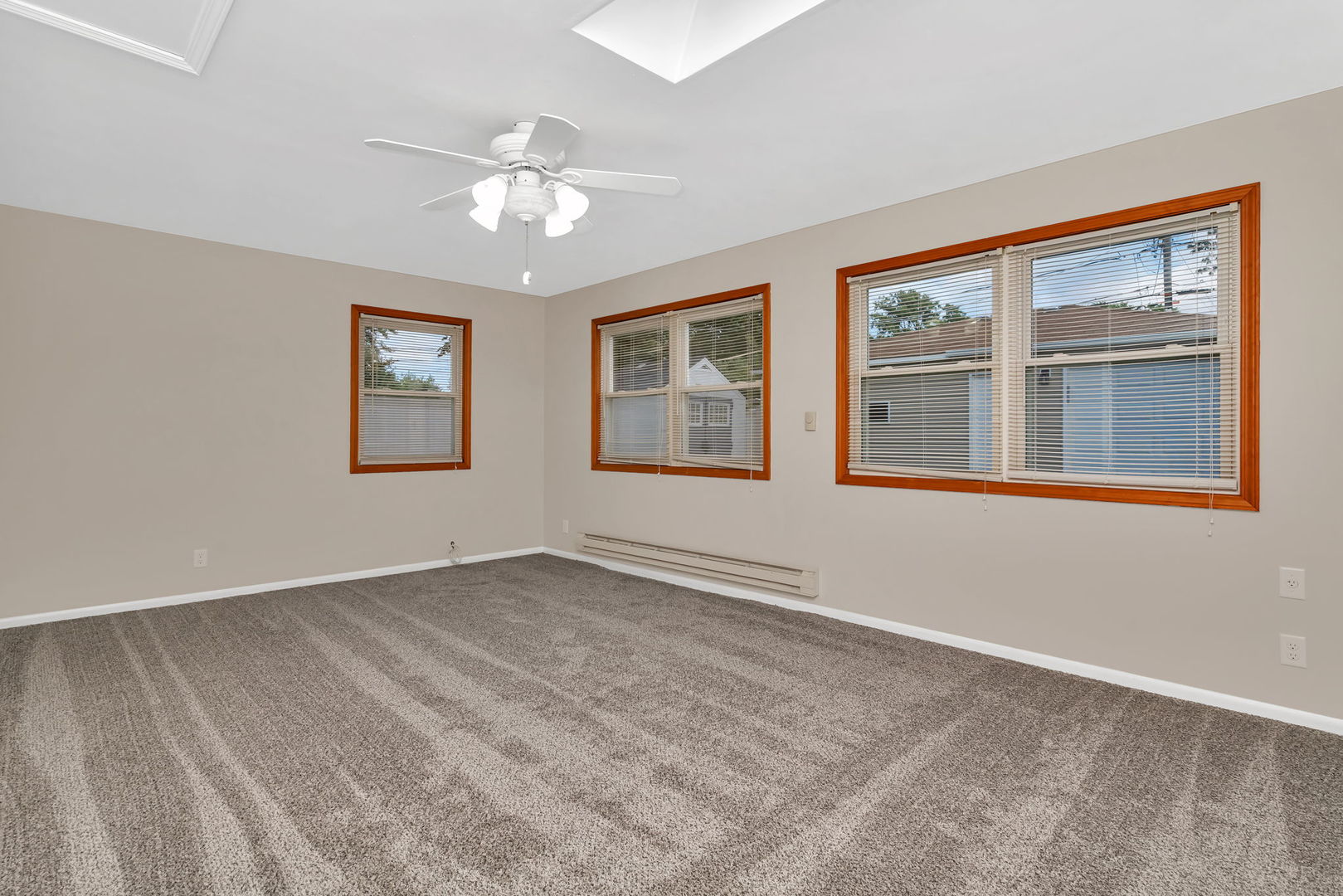 4239 Custer Avenue Lyons, IL 60534 - Photo 11 of 27 a view of an empty room with a window