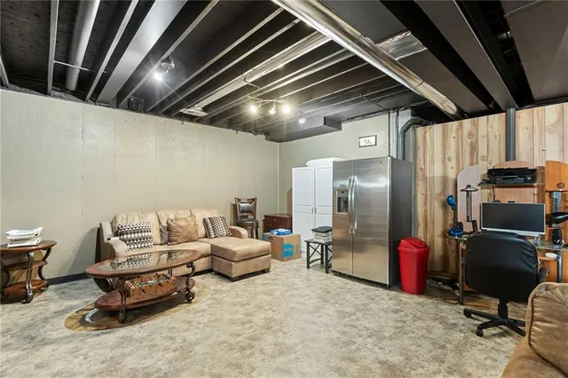 $525,000 | 12824 Sewell Avenue, Kansas City, KS 66109