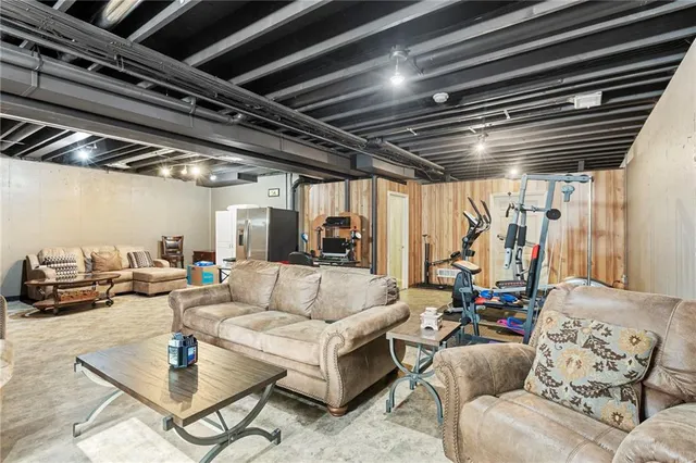 $525,000 | 12824 Sewell Avenue, Kansas City, KS 66109