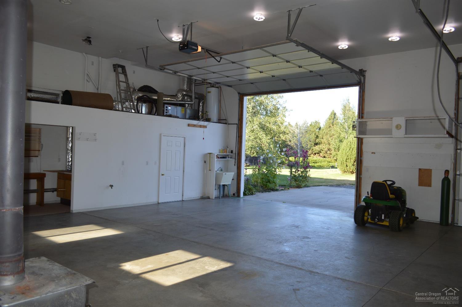 61658 Pettigrew Road Bend, OR 97702 - Photo 21 of 25 Additional Photo