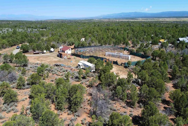 an outdoor view of house with outdoor space