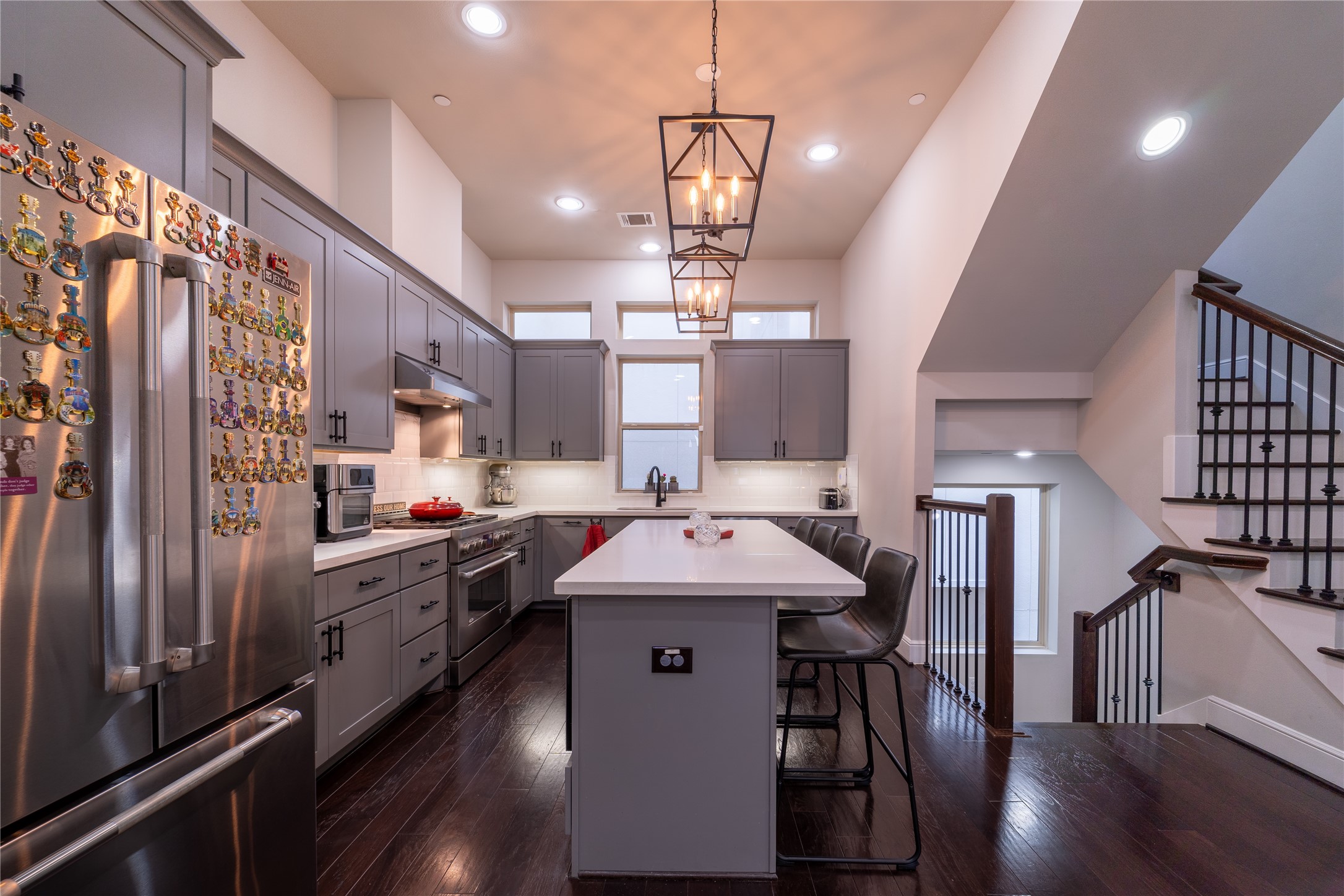 4008 Barnes Street Houston, TX 77007 - Photo 13 of 49