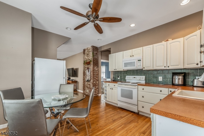 37 East Somerset Street Raritan, NJ 08869 - Photo 11 of 42