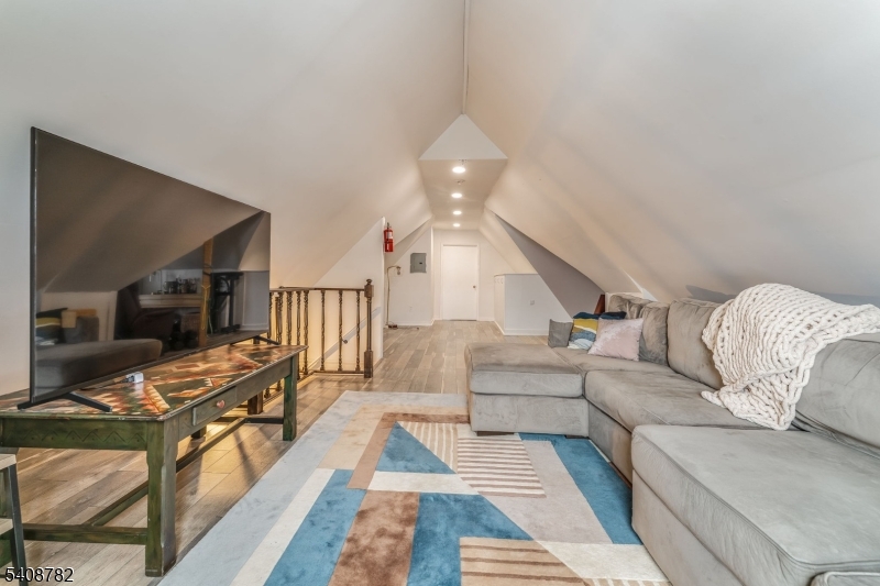 37 East Somerset Street Raritan, NJ 08869 - Photo 35 of 42