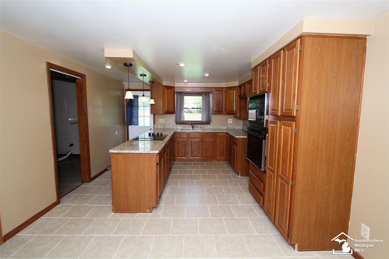 15507 Keegan Road Monroe, MI 48161 - Photo 5 of 23