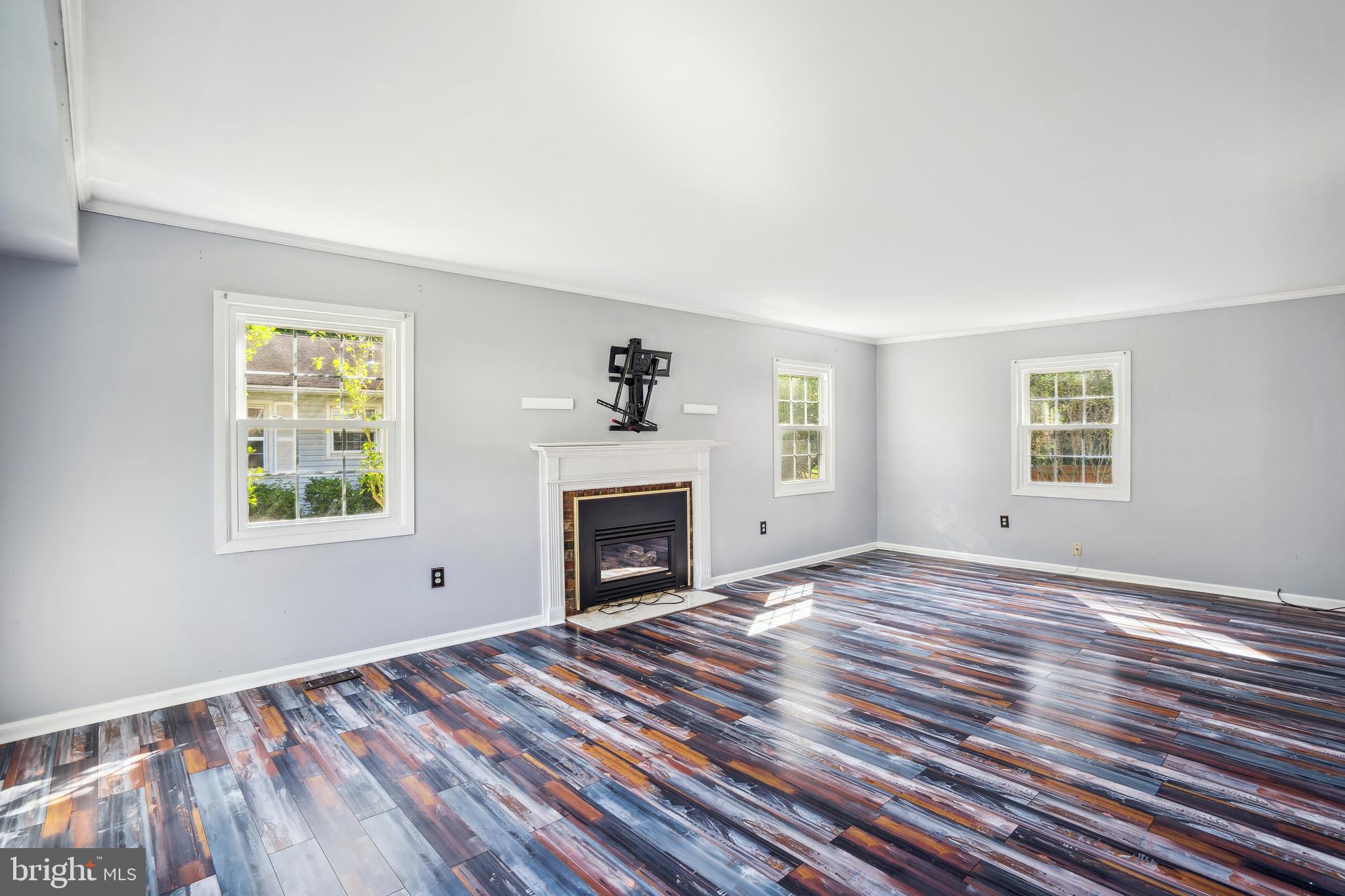 12604 Silverbirch Lane Laurel, MD 20708 - Photo 8 of 34 Gallery Image 8