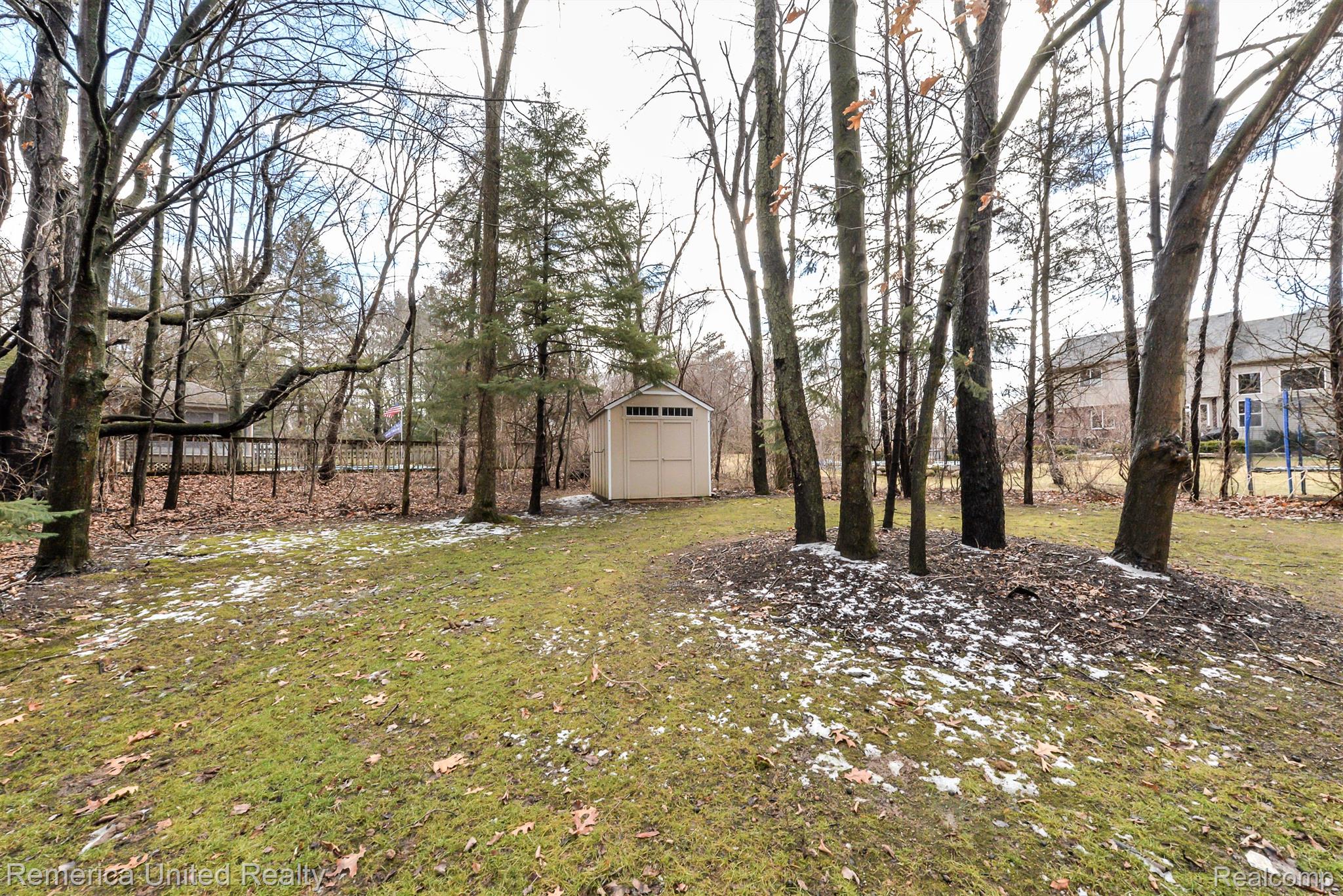 11536 Ridge Road South Lyon, MI 48178 - Photo 55 of 58 Gallery Image 55