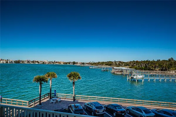 $585,000 | 100 Bluff View Drive, Unit 604C, Belleair Bluffs, FL 33770