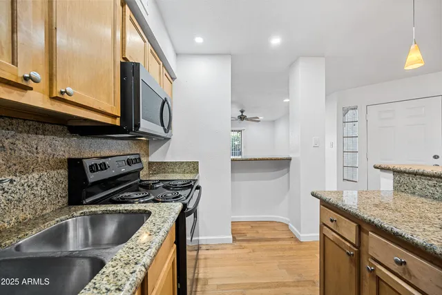 $1,200 | 4410 North Longview Avenue, Unit 103, Phoenix, AZ 85014